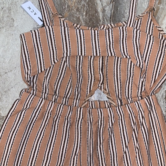 NWT Striped Jumpsuit - Picture 8 of 15